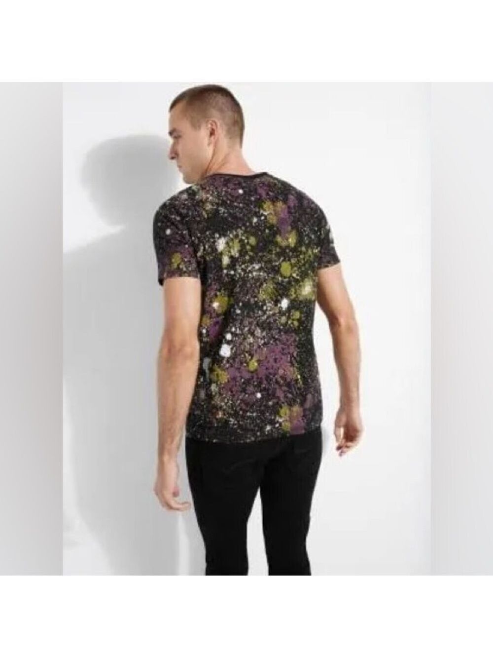 Guess Shirts Guess Basic Graffiti Drop T Shirt Crew Neck - Picture 8 of 16